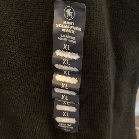 *NWT* Hart Schaffner Marx merino wool sweater vest - Picture 4 of 8